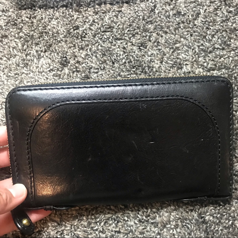 Banana Republic zip around wallet